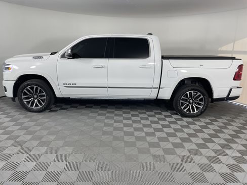 Used 2025 RAM 1500 Limited AWD/4WD image 2