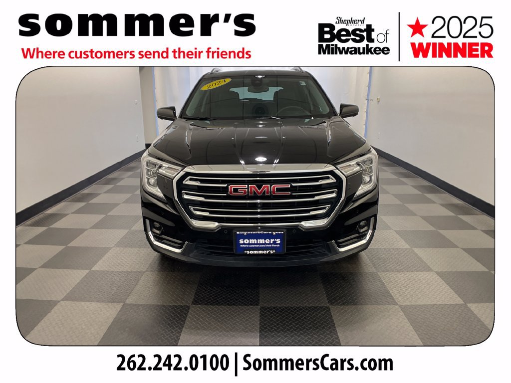 Used 2024 GMC Terrain SLT w/ Tech Package AWD/4WD image 8