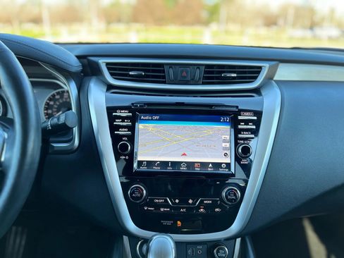 Used 2018 Nissan Murano SL w/ Moonroof Package AWD/4WD image 17