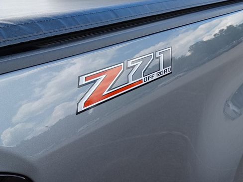 Used 2018 Chevrolet Colorado Z71 AWD/4WD image 7