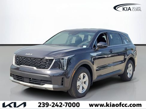 New 2026 Kia Sorento LX FWD image 3
