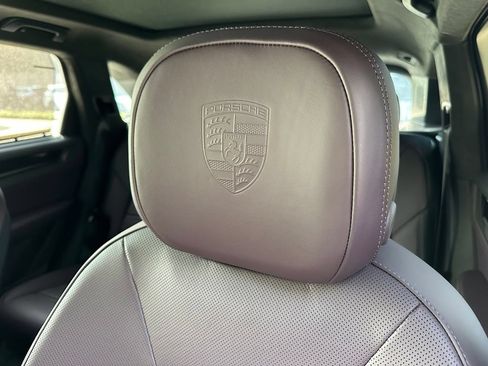Used 2026 Porsche Cayenne GTS AWD/4WD image 22