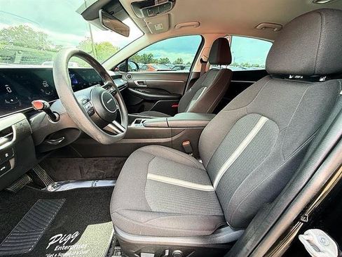 Used 2025 Hyundai Sonata SEL FWD image 15