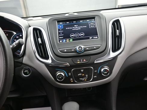 Used 2024 Chevrolet Equinox LS w/ LS Convenience Package image 10