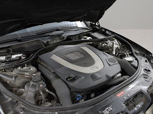 Used 2010 Mercedes-Benz S 550 image 43