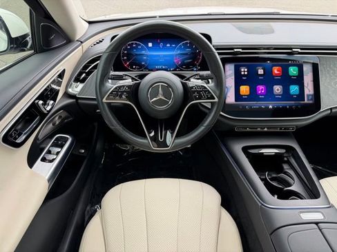 Used 2024 Mercedes-Benz E 350 4MATIC Sedan image 11