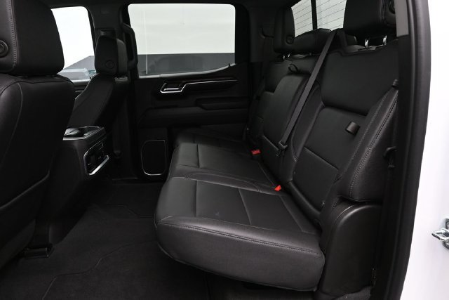Used 2023 GMC Sierra 1500 SLT w/ SLT Premium Plus Package AWD/4WD image 11