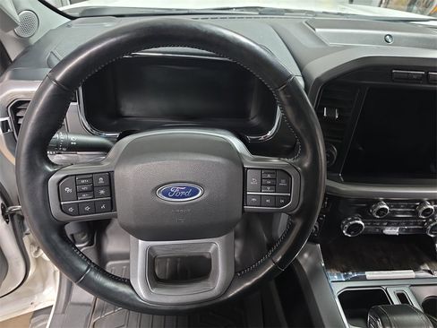 Used 2021 Ford F150 Lariat w/ Equipment Group 502A High image 17