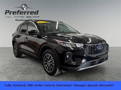 Used 2023 Ford Escape SE
