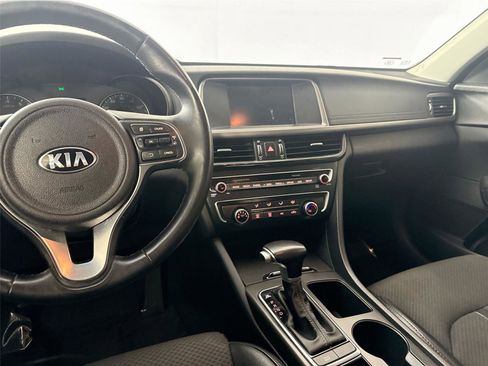 Used 2018 Kia Optima S image 29