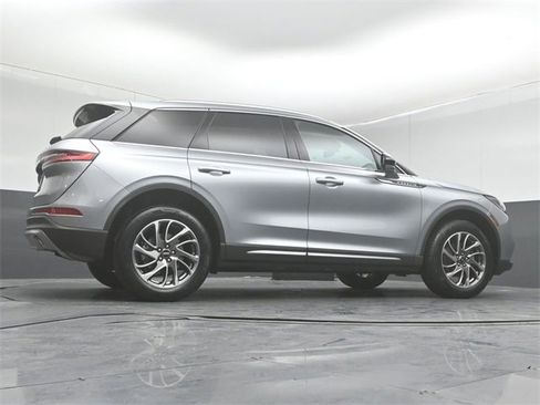 Certified 2022 Lincoln Corsair AWD w/ Equipment Group 101A image 40