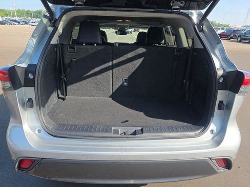 Used 2020 Toyota Highlander Limited AWD/4WD image 15