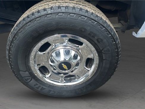 Used 2017 Chevrolet Silverado 2500 W/T w/ Snow Plow Prep Package image 22