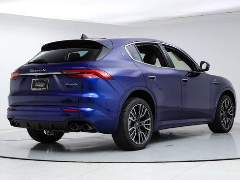 Certified 2023 Maserati Grecale Modena AWD/4WD image 5