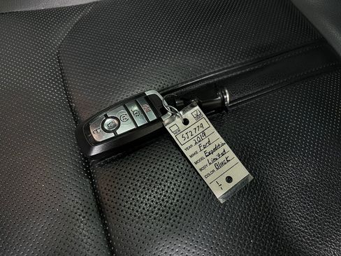Used 2019 Ford Expedition Limited w/ Equipment Group 302A AWD/4WD image 39