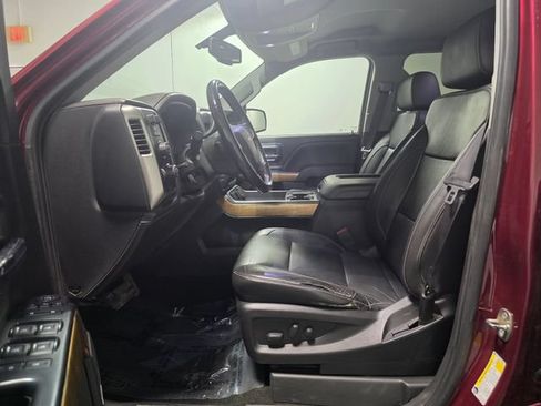 Used 2018 Chevrolet Silverado 1500 LTZ w/ Sport Package AWD/4WD image 12