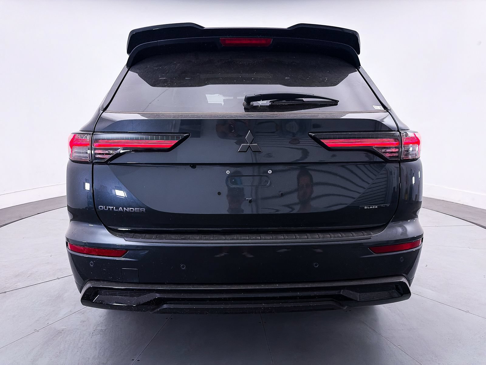 Used 2026 Mitsubishi Outlander SEL Black Edition FWD image 6