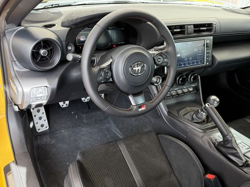 New 2026 Toyota GR86 YUZU Limited image 22