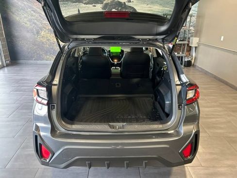 Used 2024 Subaru Crosstrek 2.0i Premium AWD/4WD image 32