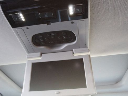 Used 2015 GMC Yukon XL Denali w/ Open Road Package image 22