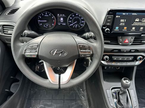 Used 2018 Hyundai Elantra GT image 14