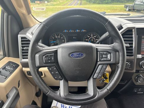 Used 2015 Ford F150 XLT w/ Equipment Group 302A Luxury AWD/4WD image 17