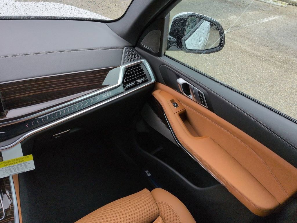 New 2026 BMW X5 xDrive40i w/ Executive Package AWD/4WD image 17