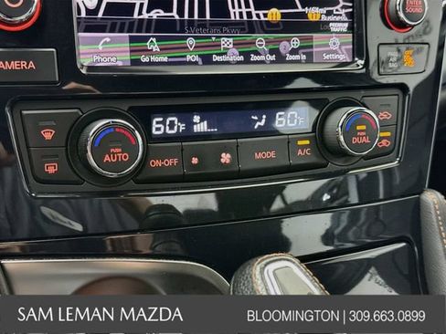 Used 2021 Nissan Maxima SR w/ Sport Mat Group FWD image 16