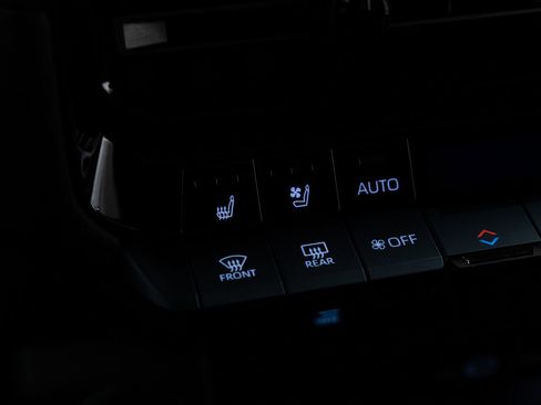 Used 2024 Toyota Land Cruiser image 14