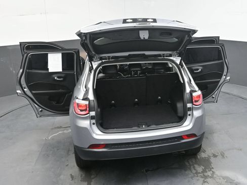 Used 2019 Jeep Compass Limited AWD/4WD image 46
