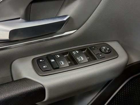 Used 2022 RAM 1500 Big Horn AWD/4WD image 23