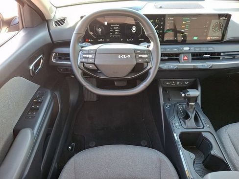 Used 2025 Kia K4 EX FWD image 11