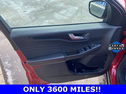 Used 2025 Ford Escape ST-Line w/ Tech Pack #1 image 10