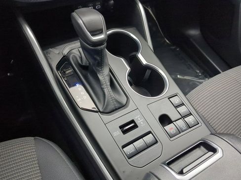 Certified 2024 Toyota Highlander LE image 13