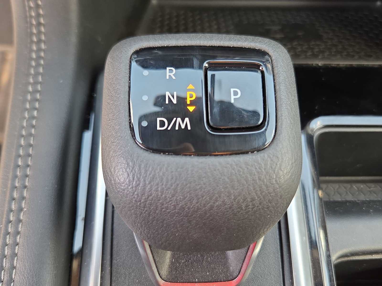 Used 2024 Nissan Pathfinder Platinum FWD image 21
