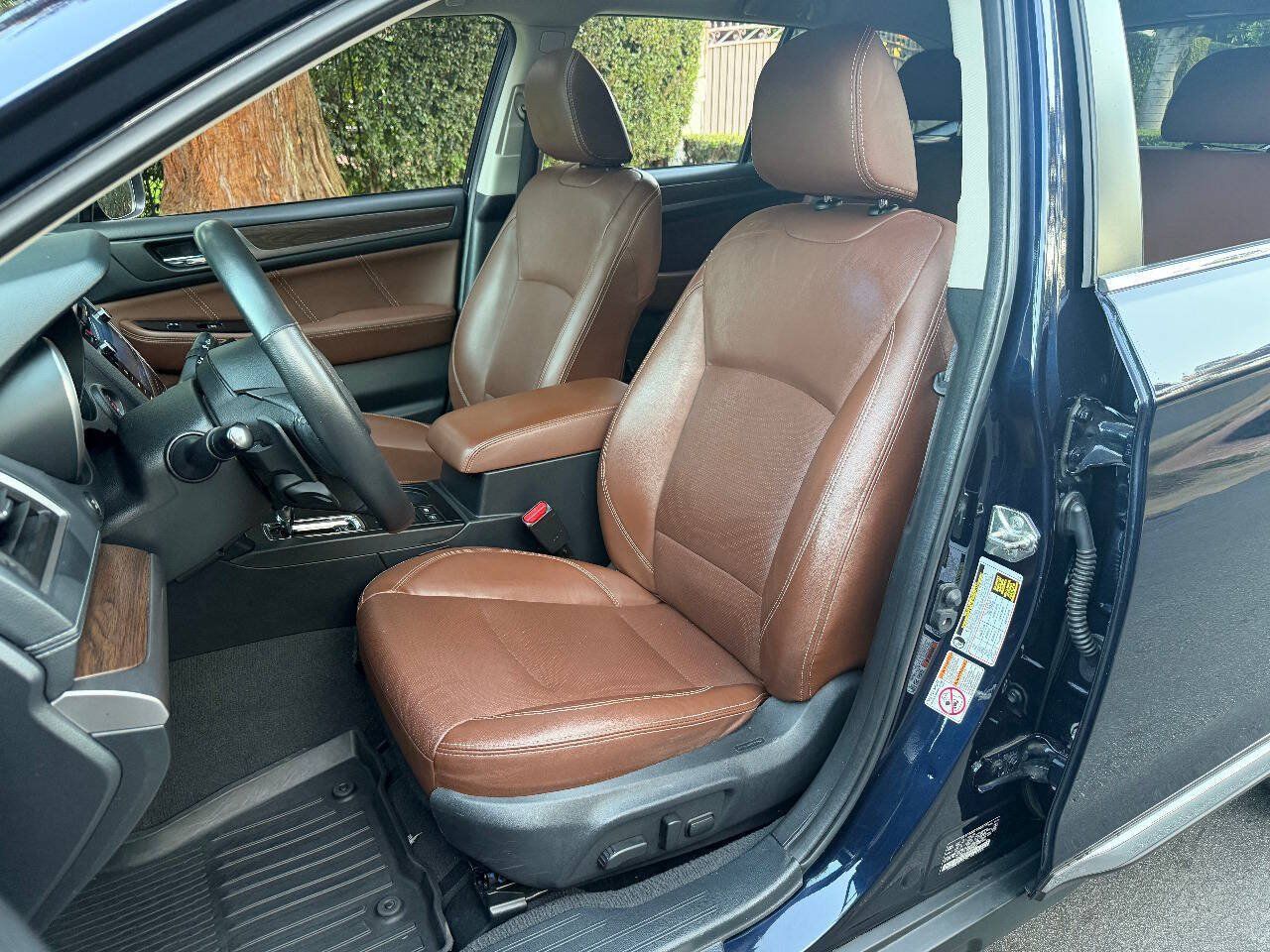 Used 2018 Subaru Outback 2.5i Touring AWD/4WD image 17