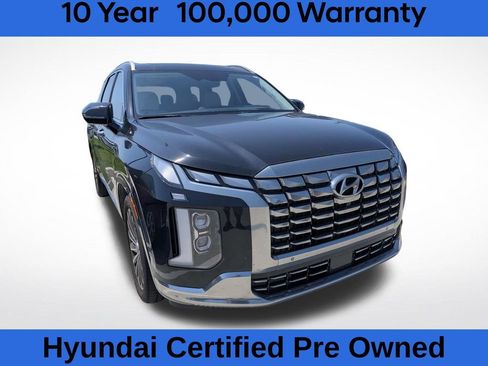 Used 2025 Hyundai Palisade Calligraphy FWD image 2