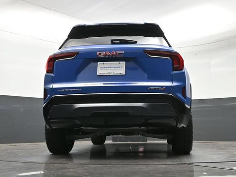 Used 2026 GMC Terrain AT4 AWD/4WD image 27