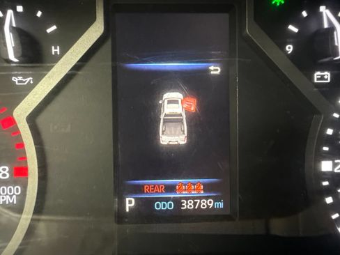Used 2023 Toyota Tundra SR5 w/ SR5 Convenience Package AWD/4WD image 17