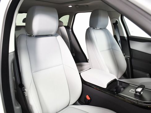 Used 2025 Land Rover Range Rover Velar Dynamic SE image 20