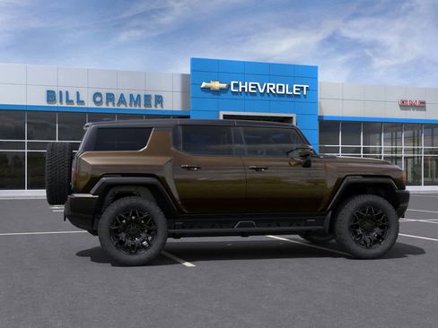 New 2025 GMC Hummer EV 3X w/ LPO, Dark Essentials Package AWD/4WD image 5