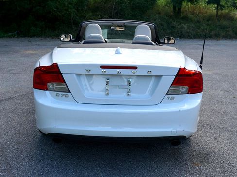 Used 2011 Volvo C70 T5 image 4