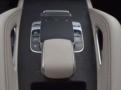 Used 2020 Mercedes-Benz GLE 350 4MATIC w/ 3rd Row Seat Package image 14