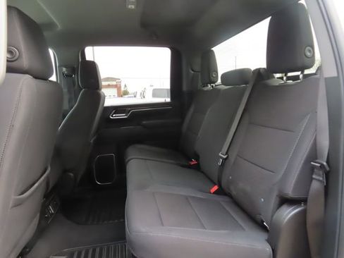 Used 2025 Chevrolet Silverado 2500 LT w/ Convenience Package image 25