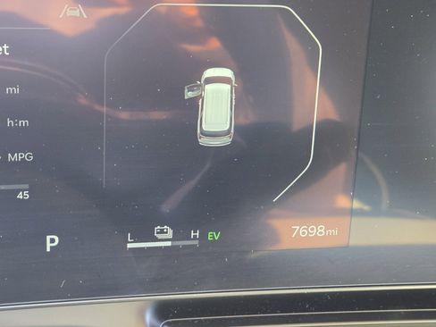 Certified 2025 Kia Carnival SX Prestige image 25