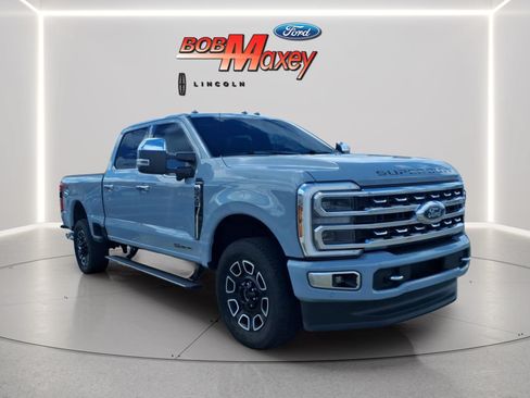 Used 2024 Ford F350 Platinum w/ FX4 Off-Road Package AWD/4WD image 3
