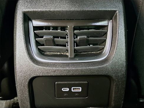 Used 2022 Chevrolet Blazer LT image 22