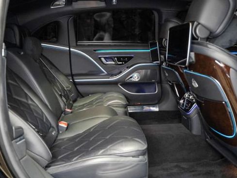Used 2023 Mercedes-Benz Maybach S 680 4MATIC image 21