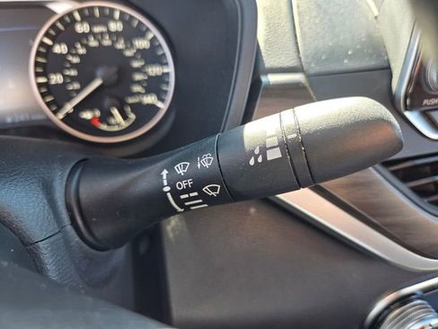 Used 2023 Nissan Altima 2.5 SV image 30