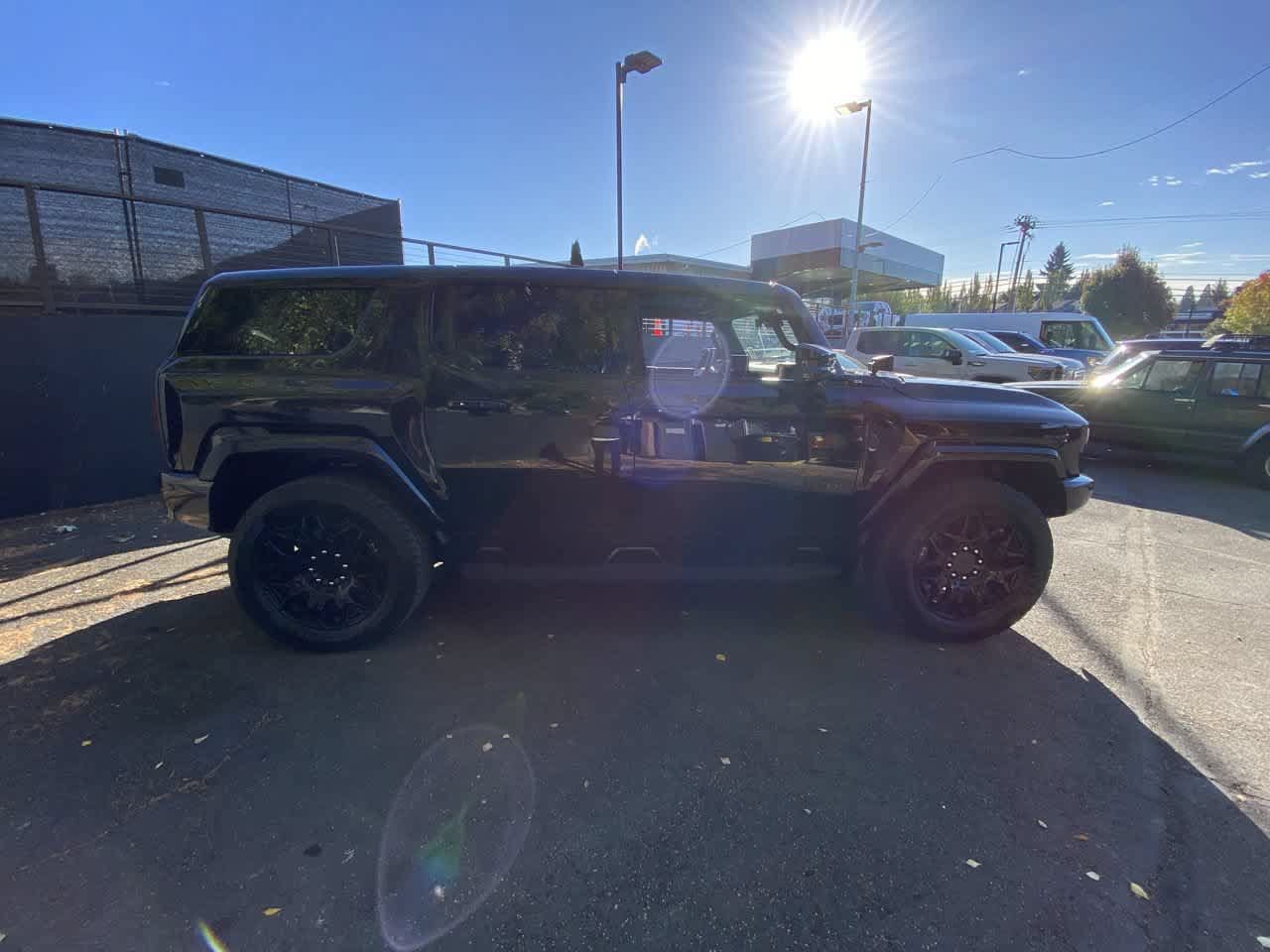 Used 2025 GMC Hummer EV 3X w/ LPO, Illumination Package AWD/4WD image 7